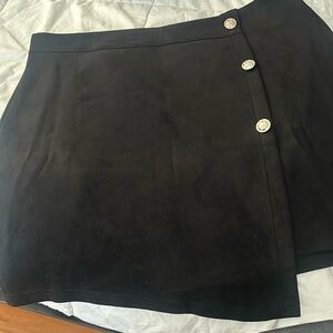 SHEIN black 3 button shirt